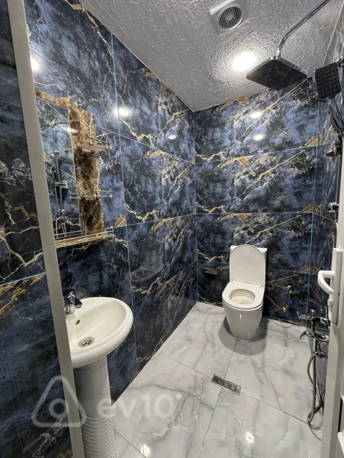 Satılır 3 otaqlı həyət evi 120 m²