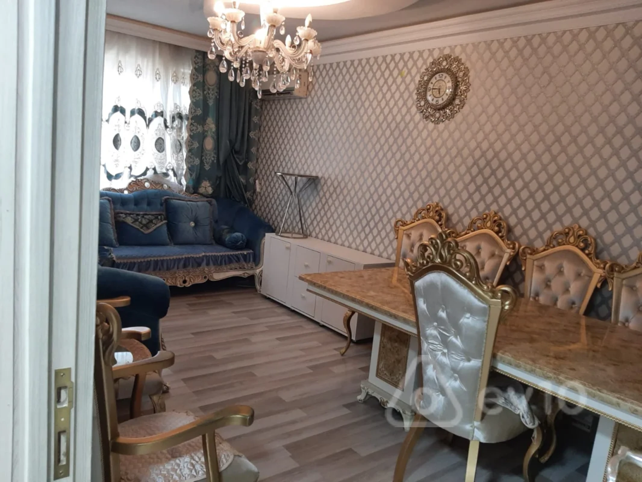 Satılır 2 otaqlı köhnə tikili 70 m²