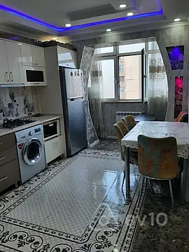 Satılır 2 otaqlı köhnə tikili 70 m²