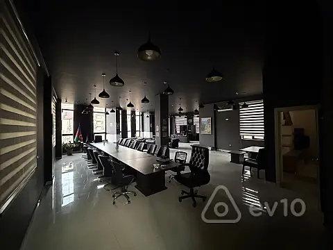 Kirayə verilir mənzil 500 m²