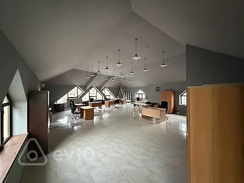 Kirayə verilir mənzil 500 m²