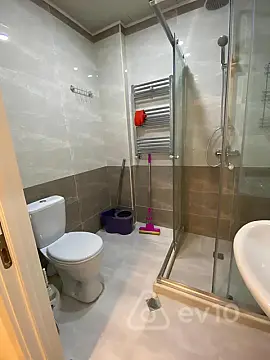 Kirayə verilir 2 otaqlı yeni tikili 75 m²