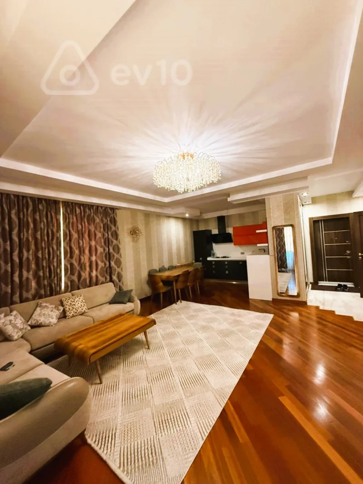 Kirayə verilir 2 otaqlı yeni tikili 65 m²