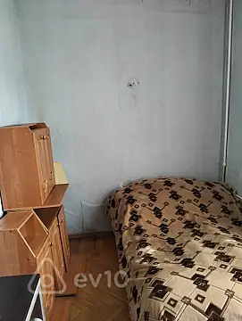 Satılır 2 otaqlı köhnə tikili 40 m²