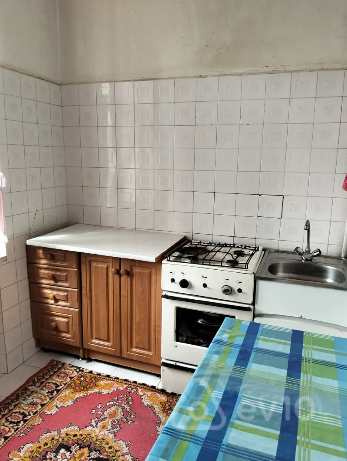 Satılır 2 otaqlı köhnə tikili 40 m²