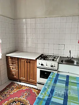 Satılır 2 otaqlı köhnə tikili 40 m²