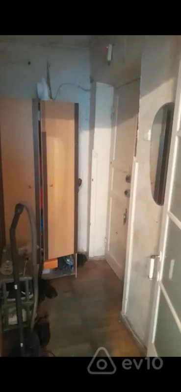 Satılır 2 otaqlı köhnə tikili 40 m²