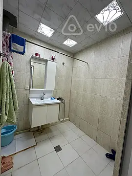 Kirayə verilir 3 otaqlı köhnə tikili 80 m²