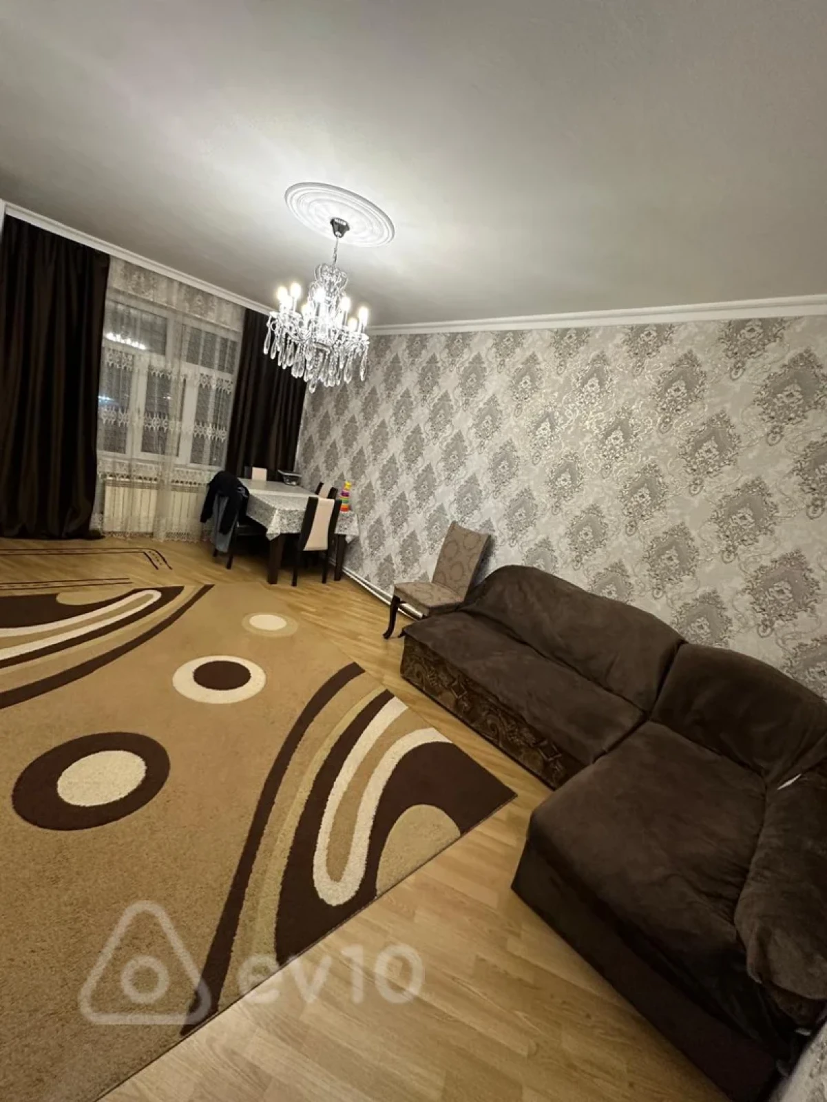 Kirayə verilir 3 otaqlı köhnə tikili 80 m²
