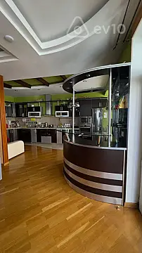 Satılır 4 otaqlı yeni tikili 203 m²