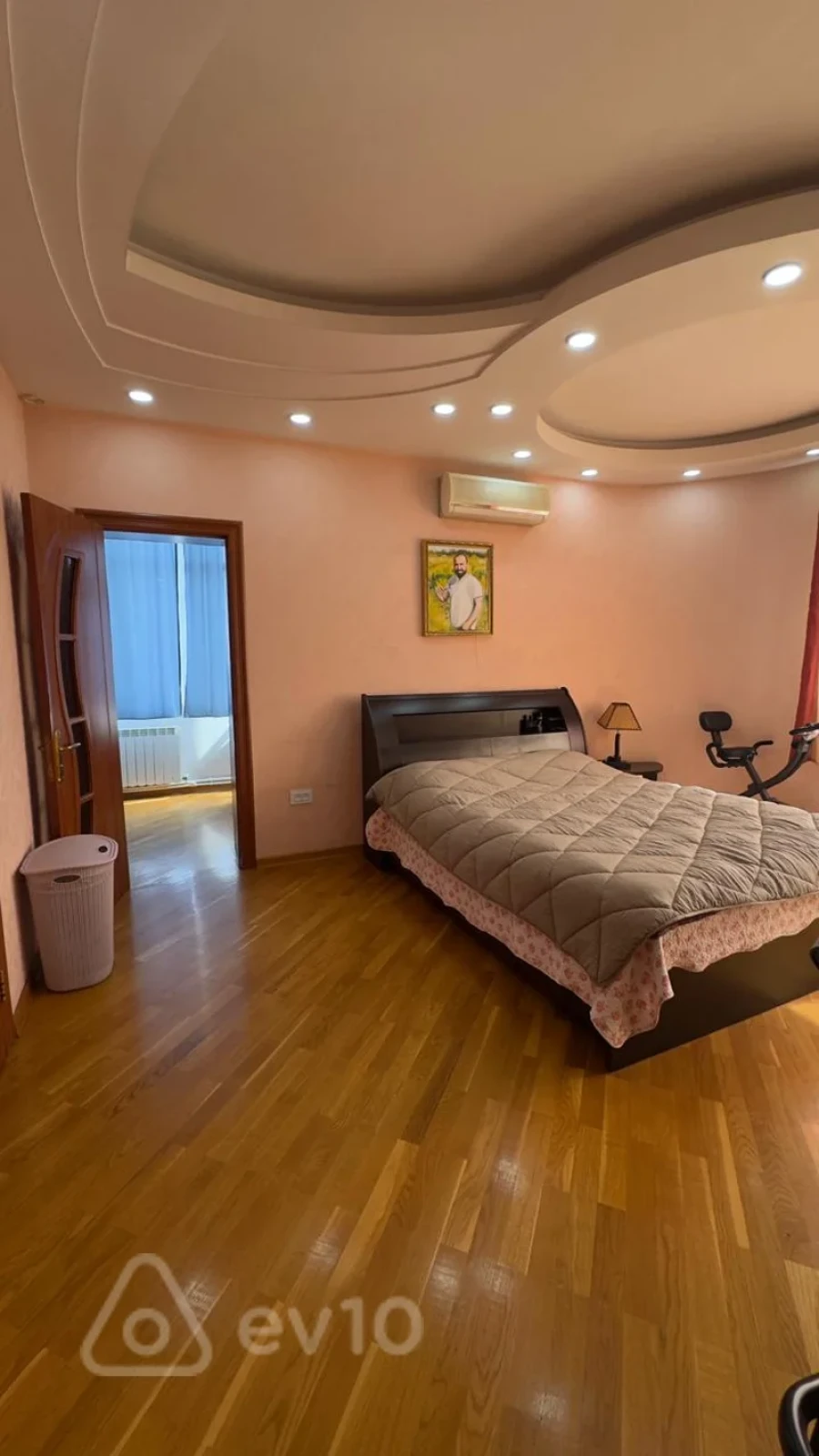 Satılır 4 otaqlı yeni tikili 203 m²
