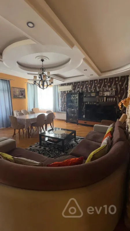 Satılır 4 otaqlı yeni tikili 203 m²