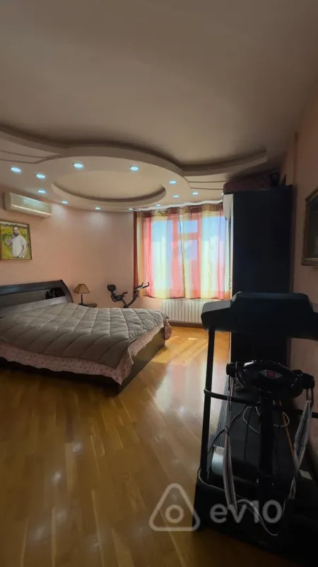 Satılır 4 otaqlı yeni tikili 203 m²