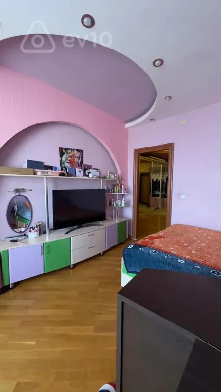 Satılır 4 otaqlı yeni tikili 203 m²