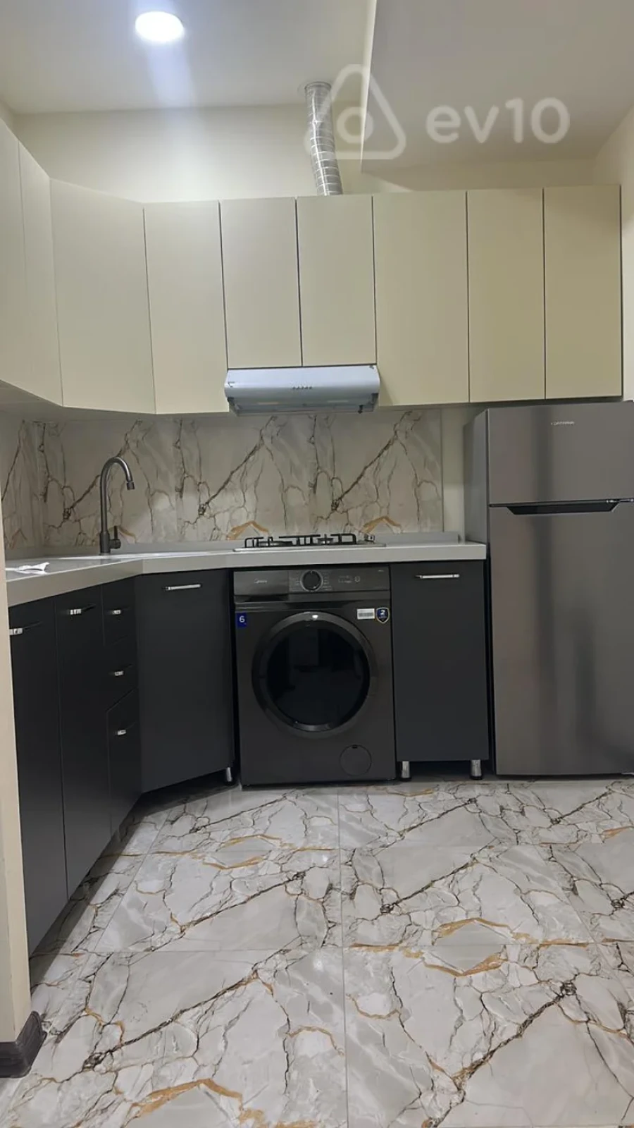 Kirayə verilir 2 otaqlı yeni tikili 60 m²