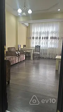 Kirayə verilir 2 otaqlı yeni tikili 60 m²