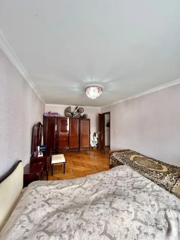 Kirayə verilir 3 otaqlı köhnə tikili 65 m²