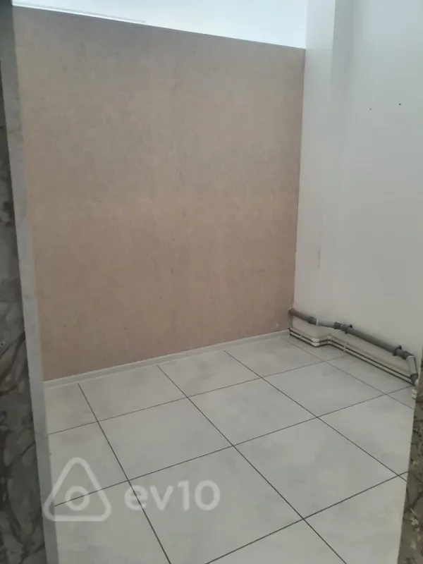 Kirayə verilir mənzil 60 m²