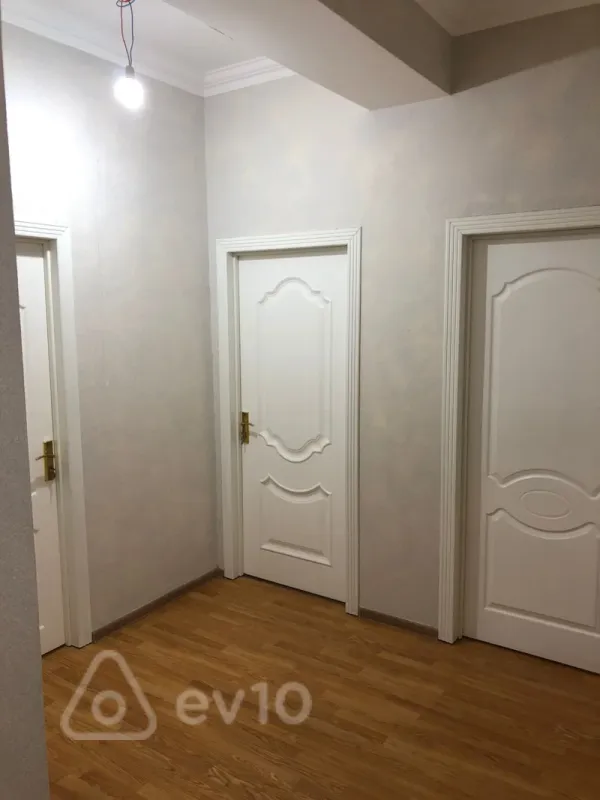 Satılır 3 otaqlı yeni tikili 86 m²
