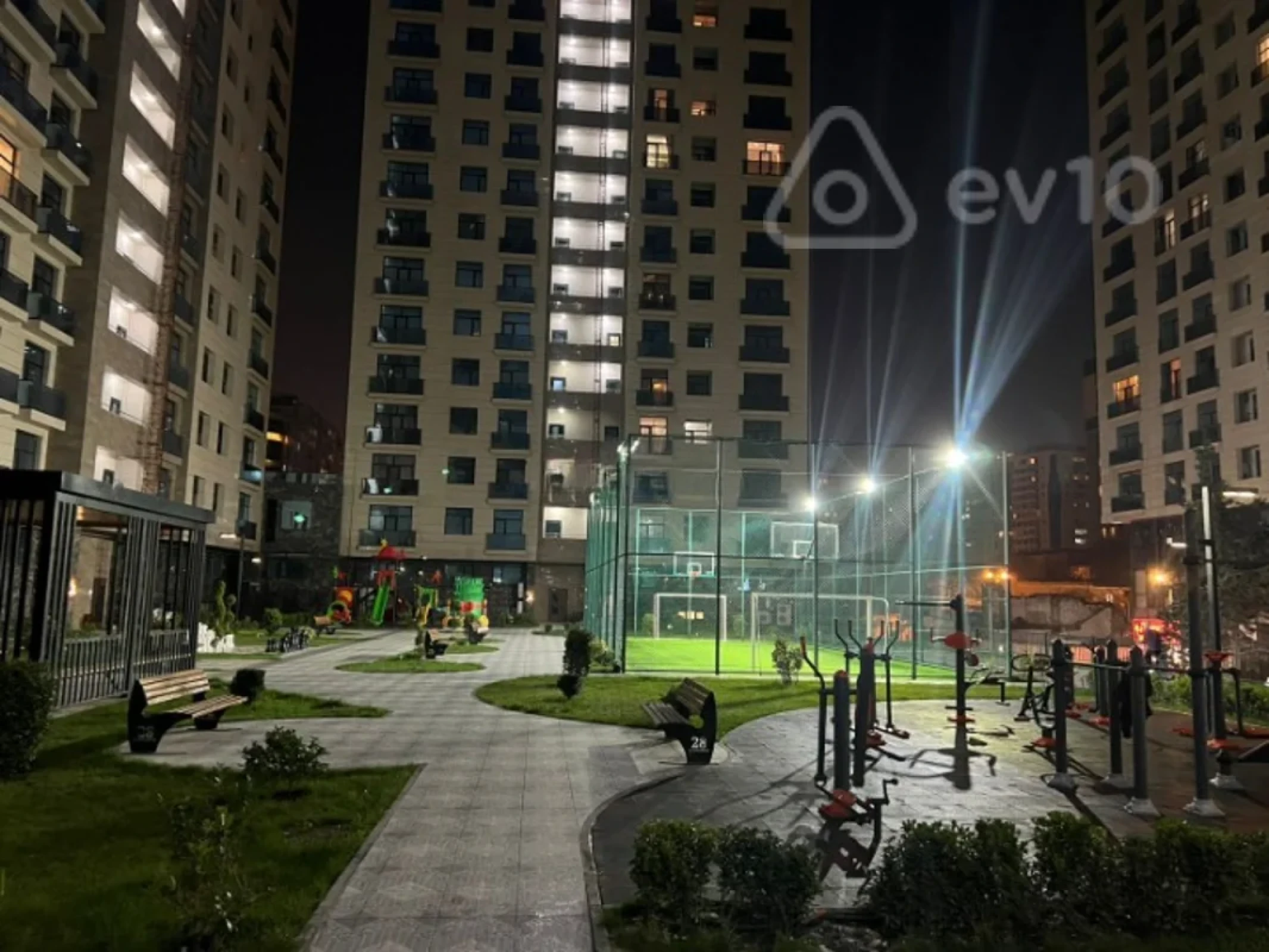 Kirayə verilir 3 otaqlı yeni tikili 98 m²