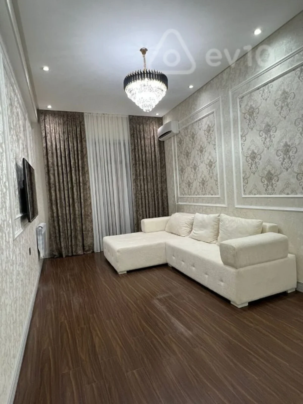Kirayə verilir 3 otaqlı yeni tikili 98 m²