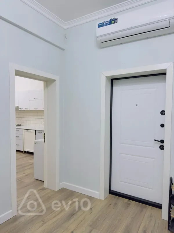 Kirayə verilir 3 otaqlı yeni tikili 140 m²