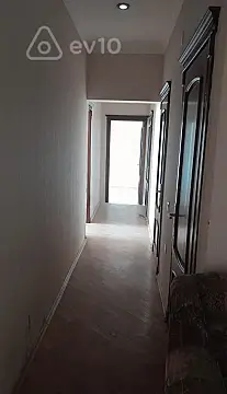 Satılır 3 otaqlı yeni tikili 135 m²
