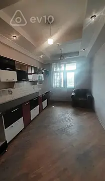 Satılır 3 otaqlı yeni tikili 135 m²