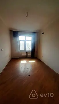 Satılır 3 otaqlı yeni tikili 135 m²