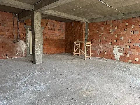 Satılır 2 otaqlı yeni tikili 92 m²