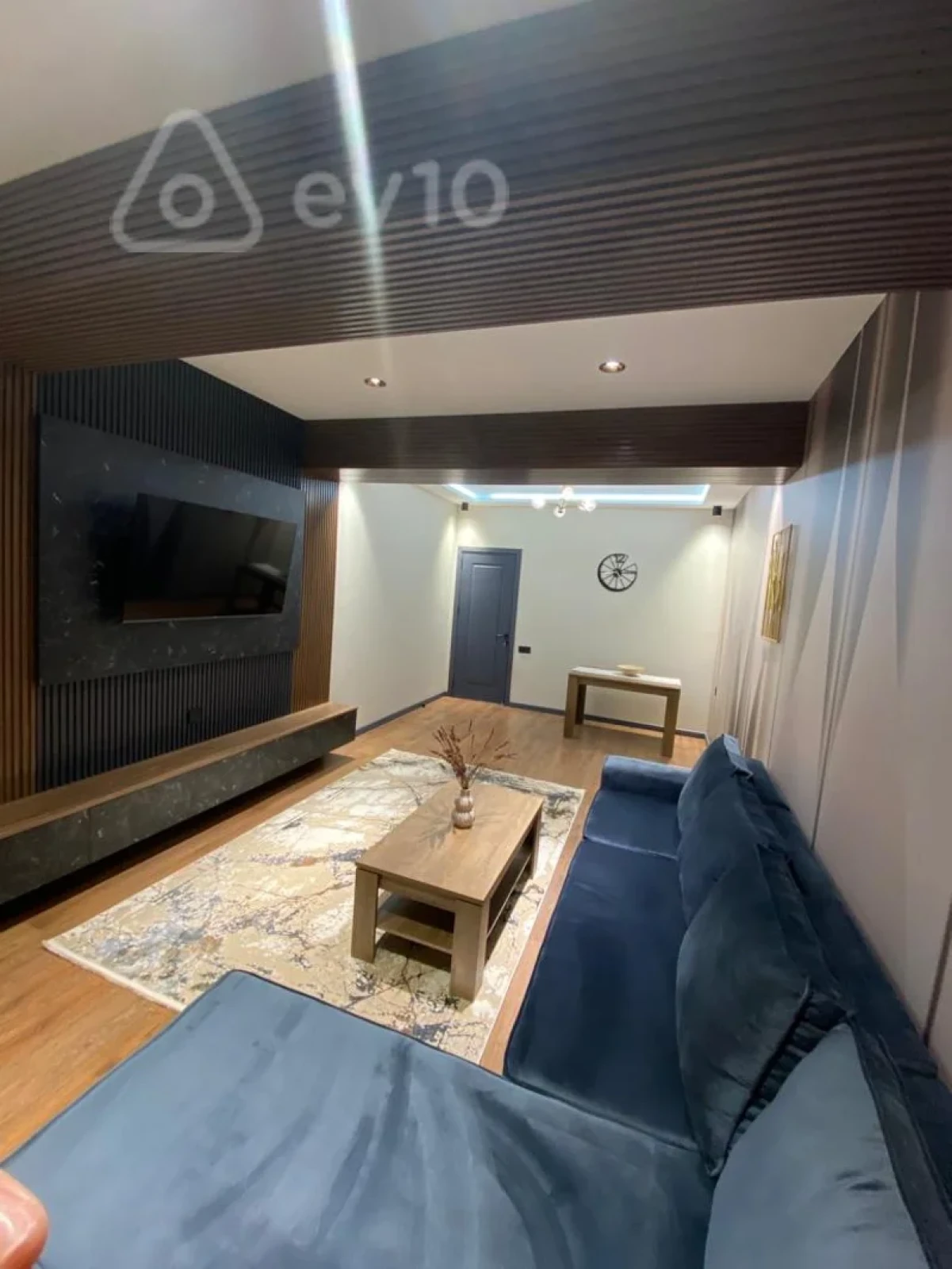 Kirayə verilir 2 otaqlı yeni tikili 86 m²