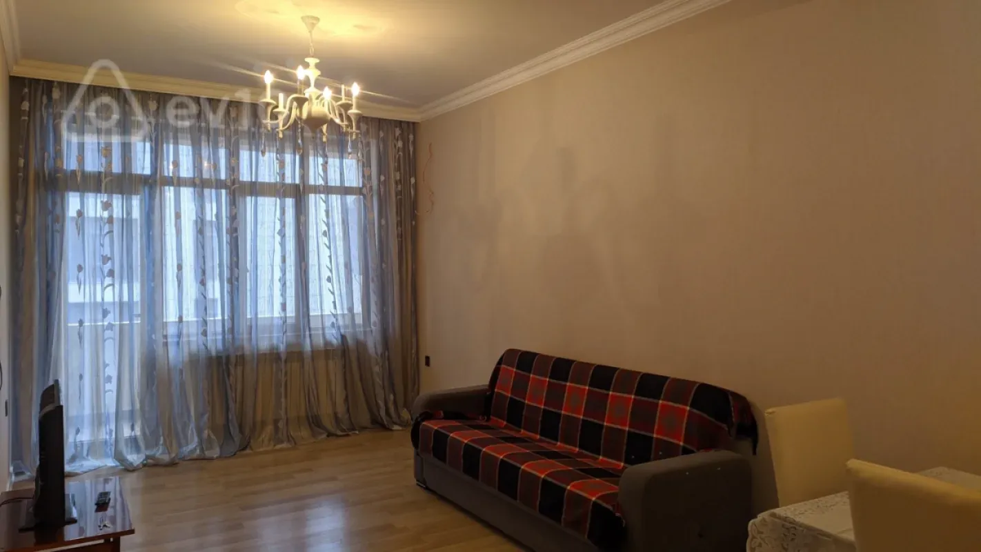 Kirayə verilir 2 otaqlı yeni tikili 85 m²