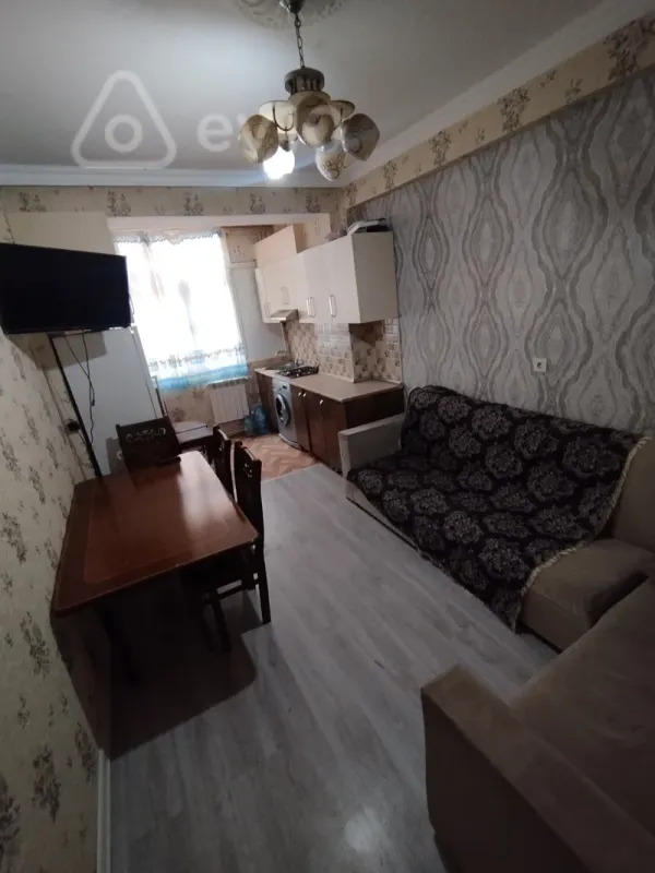 Kirayə verilir 2 otaqlı yeni tikili 45 m²