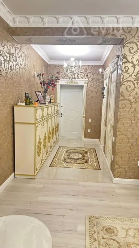 Satılır 4 otaqlı yeni tikili 160 m²