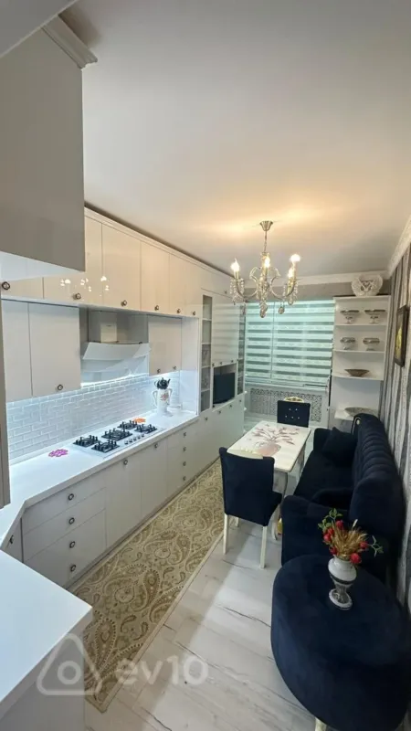 Satılır 4 otaqlı yeni tikili 160 m²