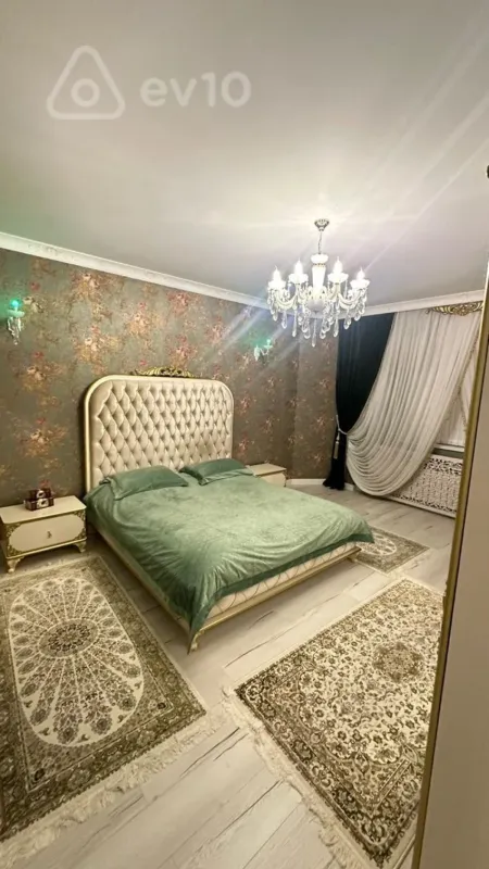 Satılır 4 otaqlı yeni tikili 160 m²