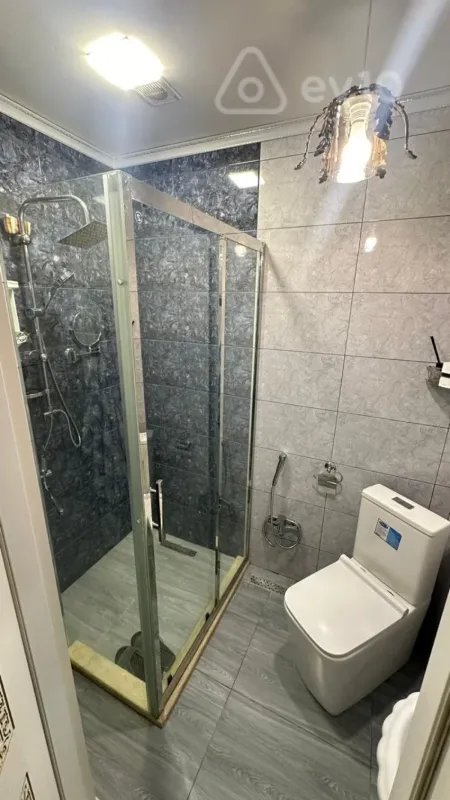 Satılır 4 otaqlı yeni tikili 160 m²