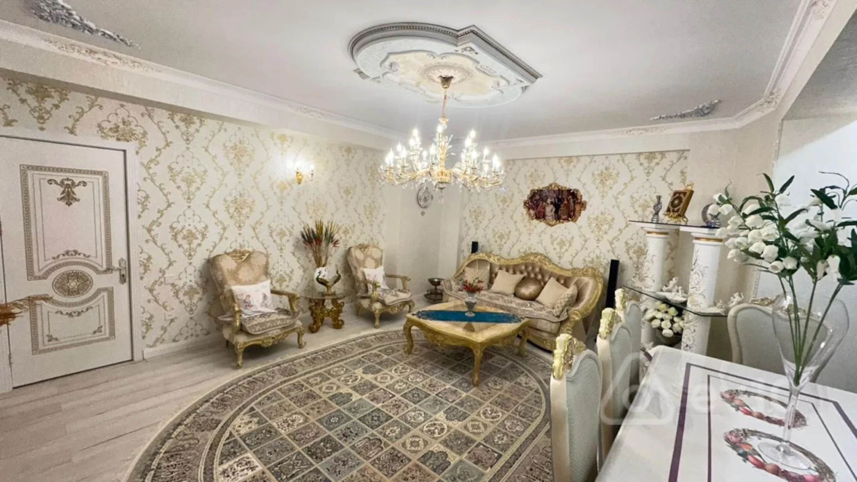 Satılır 4 otaqlı yeni tikili 160 m²