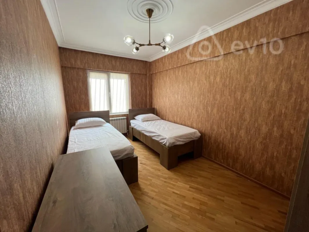 Kirayə verilir 3 otaqlı yeni tikili 100 m²