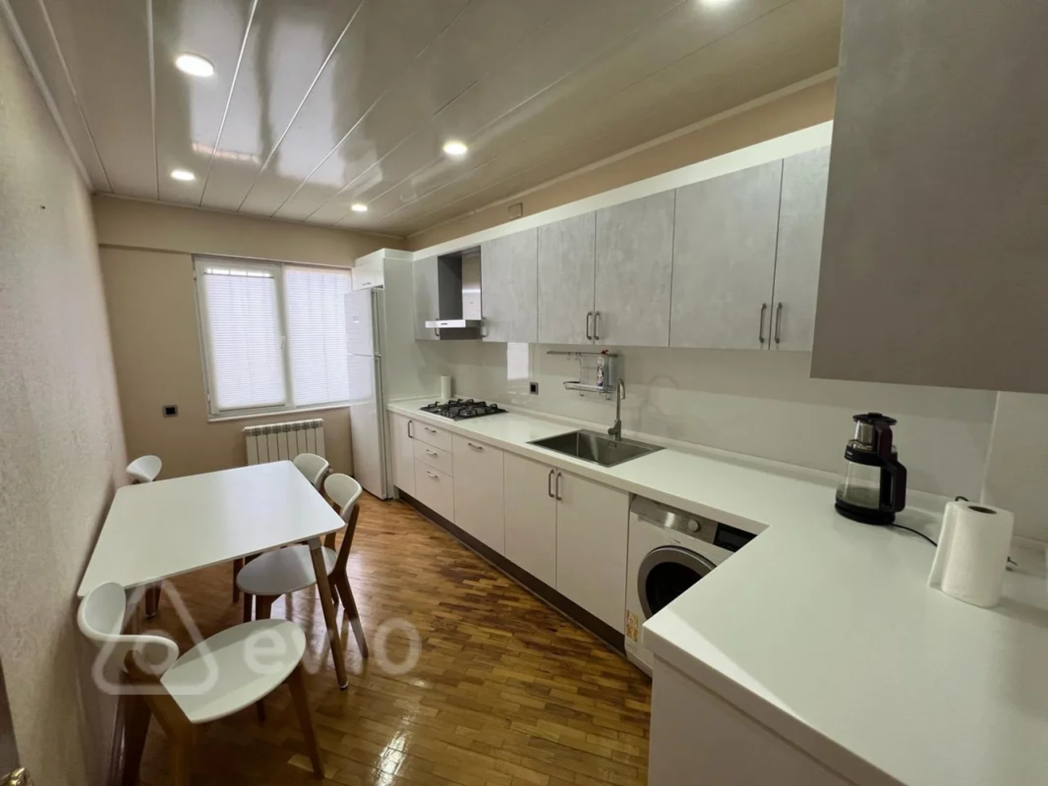 Kirayə verilir 3 otaqlı yeni tikili 100 m²