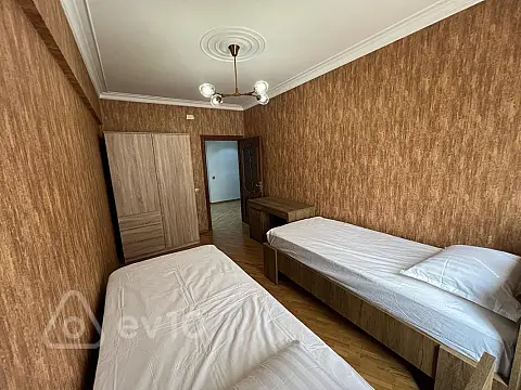 Kirayə verilir 3 otaqlı yeni tikili 100 m²