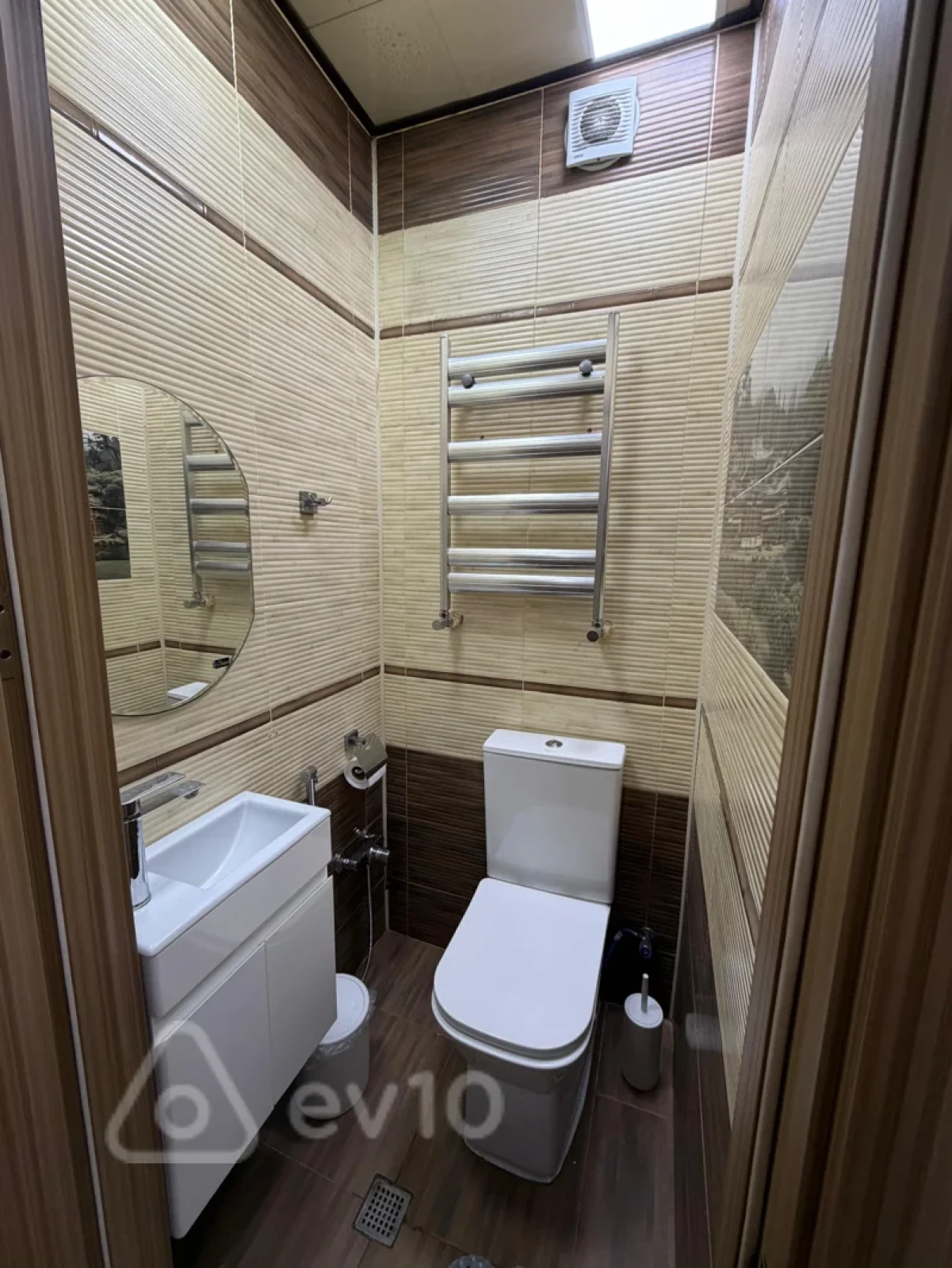 Satılır 2 otaqlı yeni tikili 77.9 m²