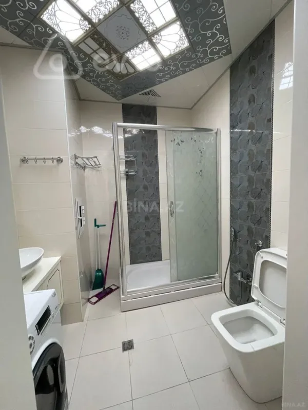 Kirayə verilir 2 otaqlı yeni tikili 85 m²
