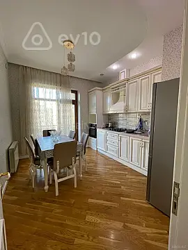 Kirayə verilir 2 otaqlı yeni tikili 85 m²
