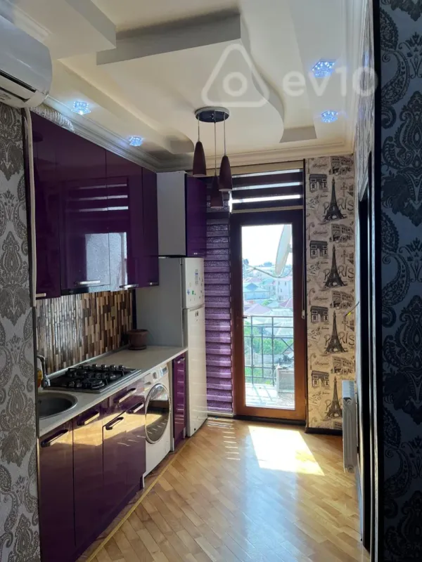 Kirayə verilir 2 otaqlı yeni tikili 48 m²