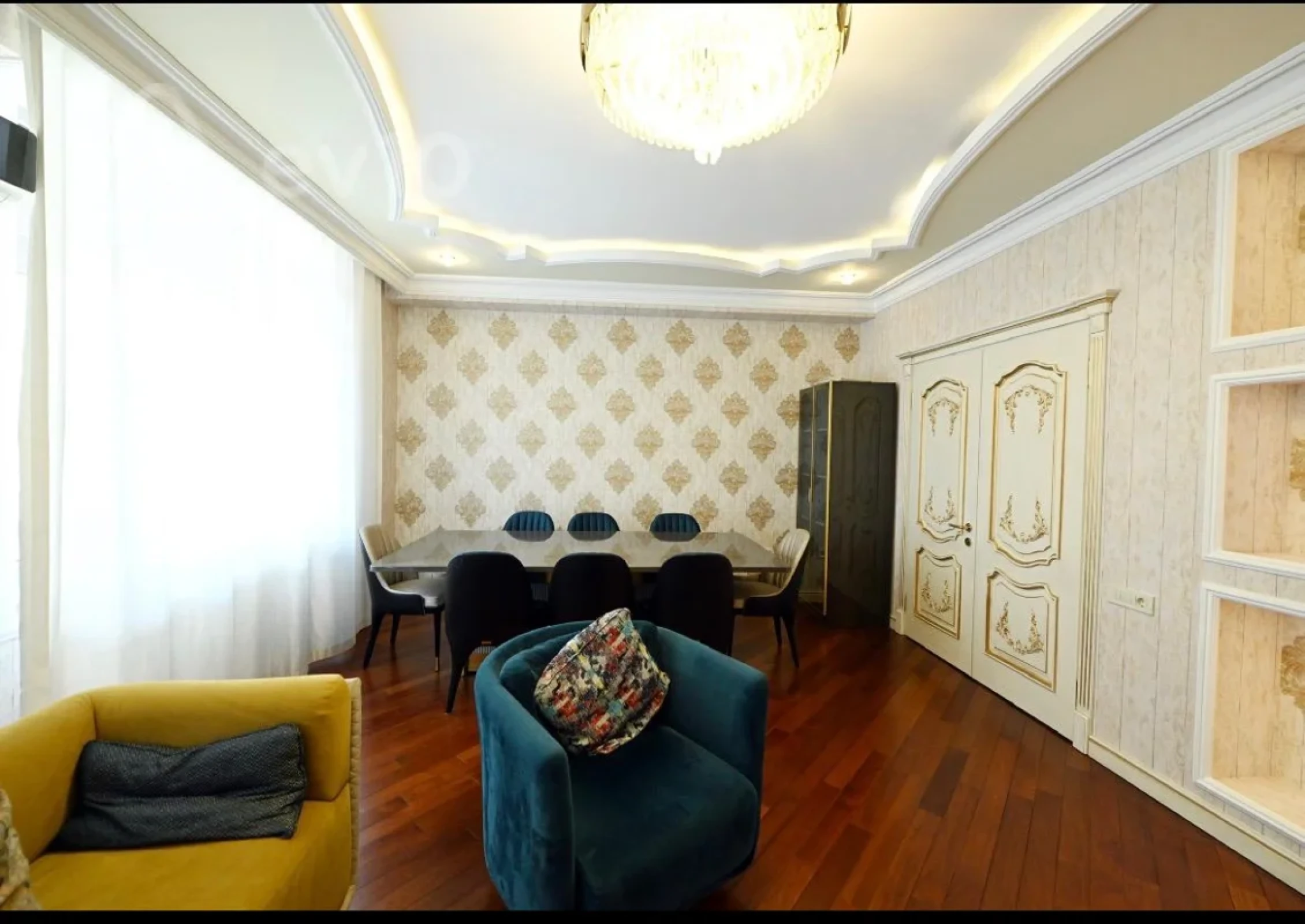 Kirayə verilir 3 otaqlı yeni tikili 140 m²