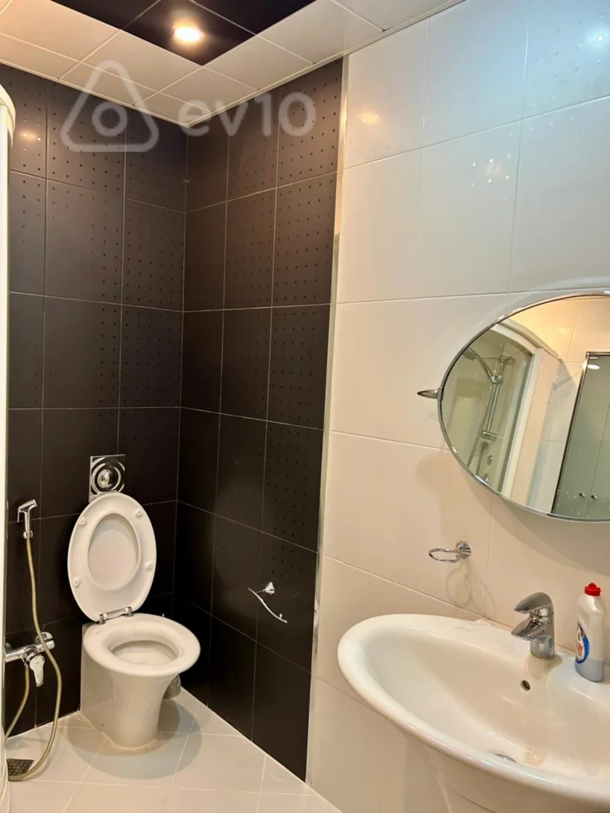 Satılır 5 otaqlı yeni tikili 250 m²