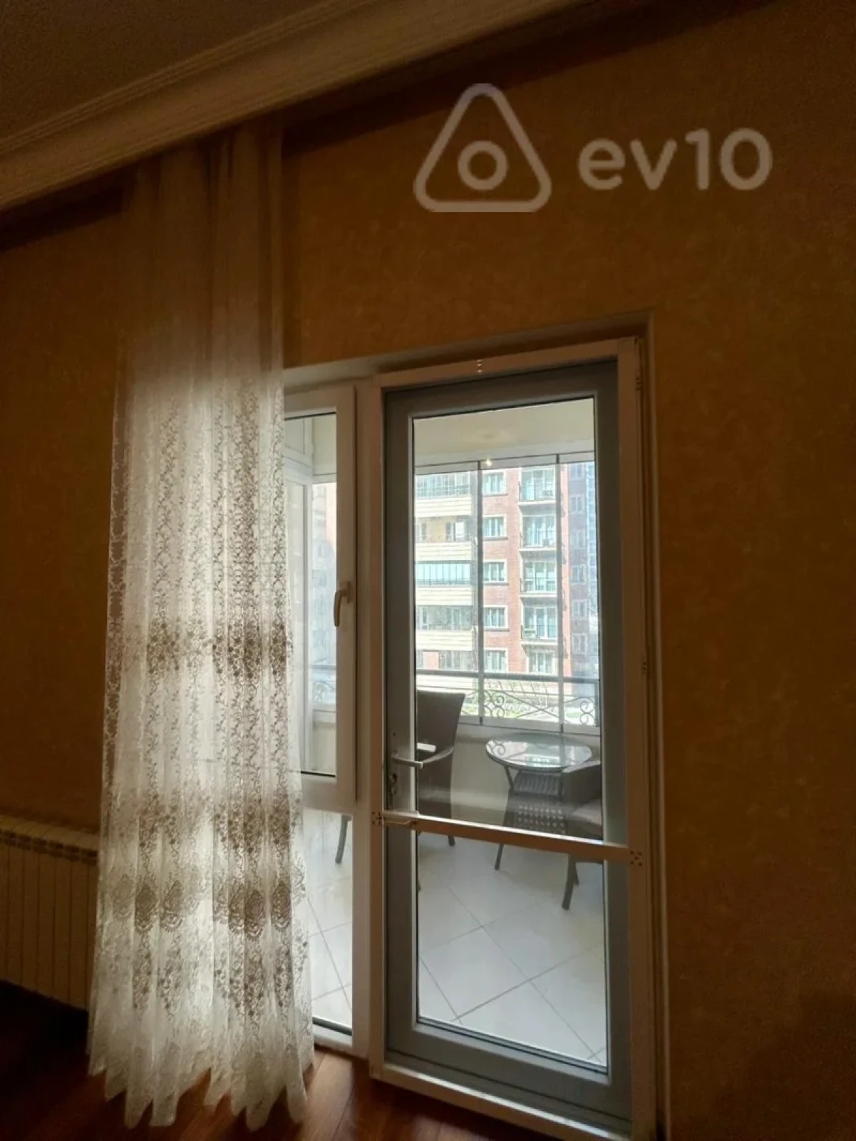 Satılır 5 otaqlı yeni tikili 250 m²