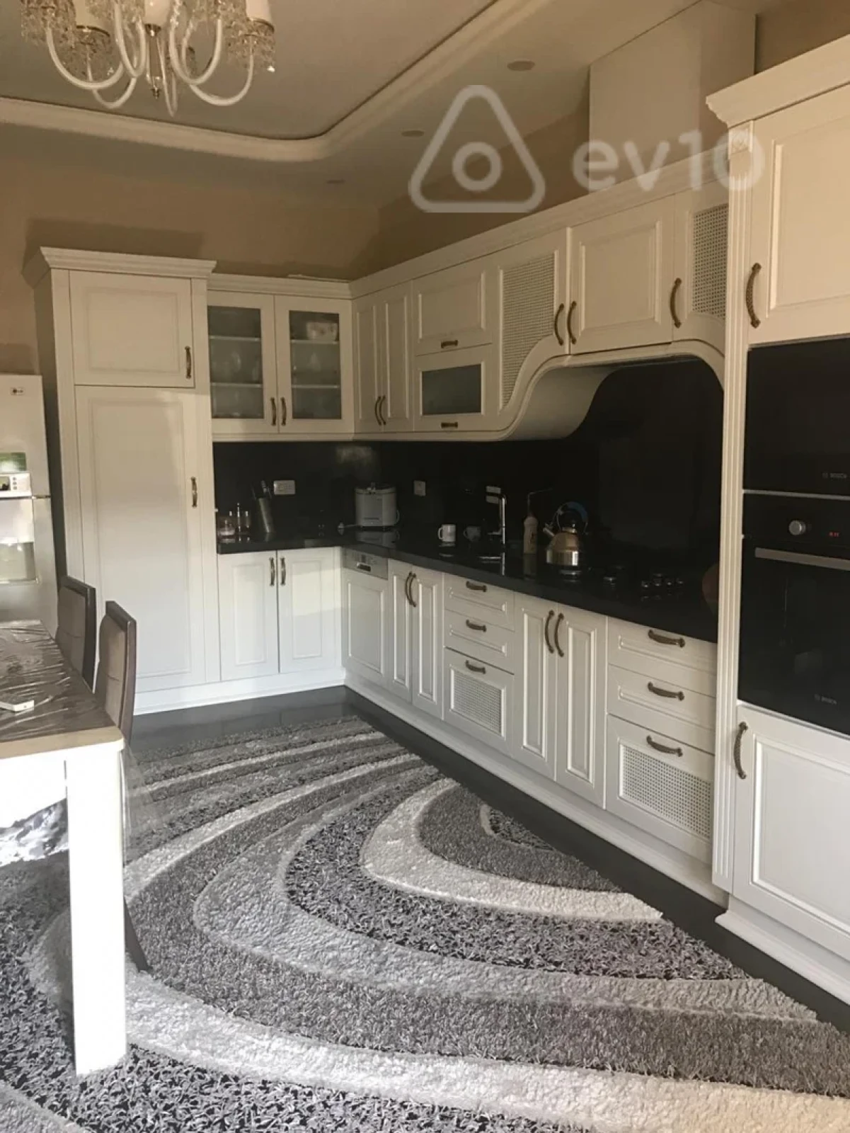 Satılır 3 otaqlı yeni tikili 150 m²