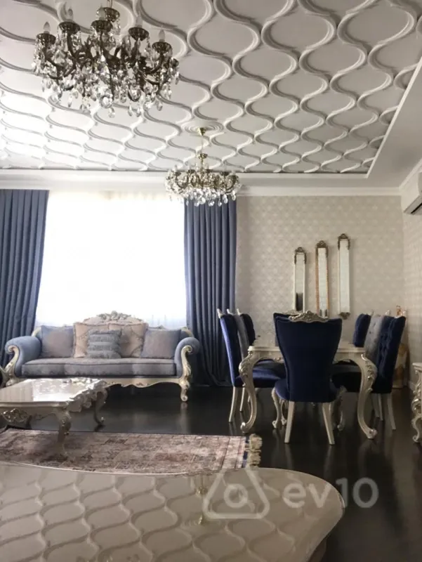 Satılır 3 otaqlı yeni tikili 150 m²